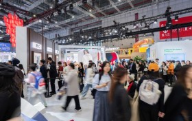 从第八届进博会，读懂优衣库在华发展的四个关键词